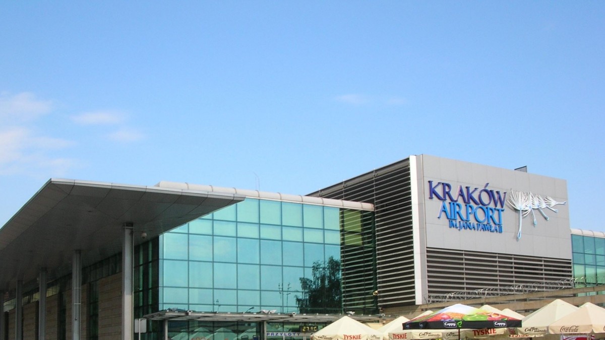 Zapalił papierosa w samolocie. Teraz jest na czarnej liście