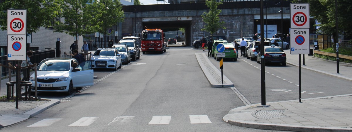 Obalamy mity o przepisach na norweskich drogach. Te zasady trzeba znać