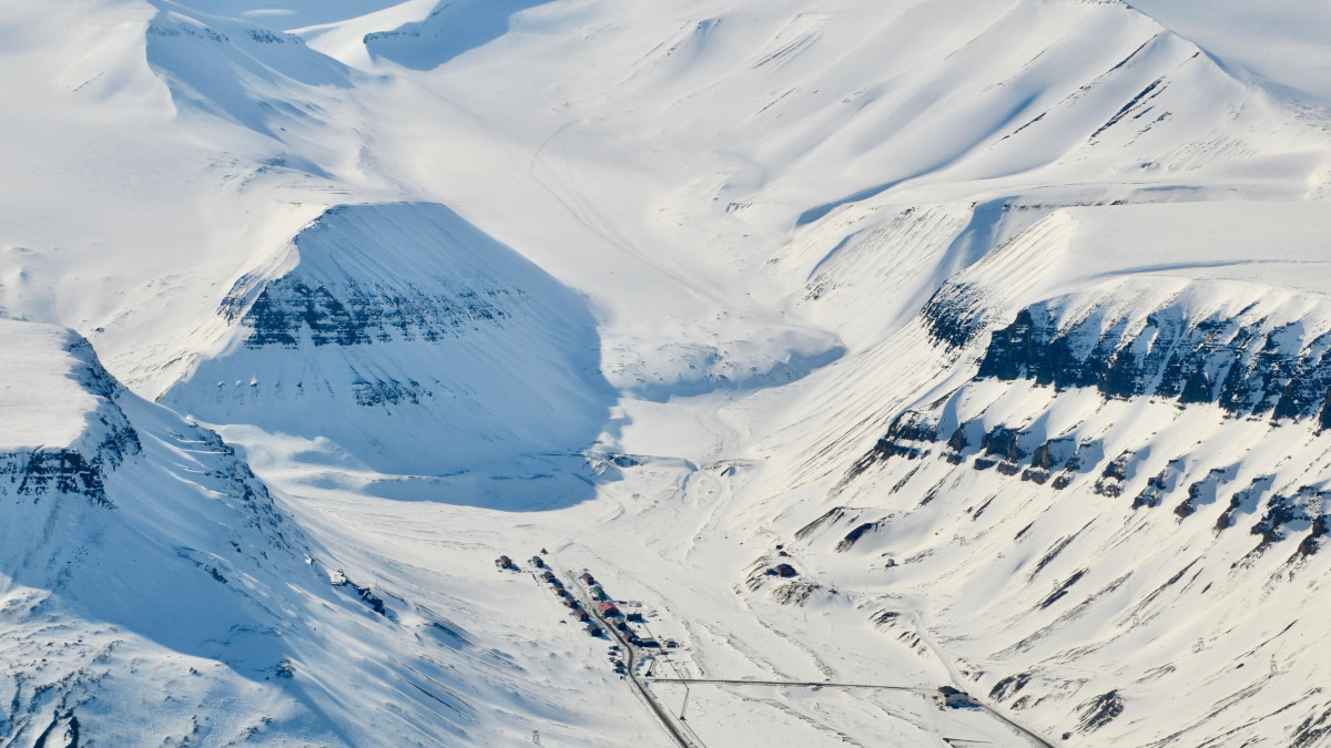 Skazani wśród lodów Svalbardu? Rosjanom marzy tam się więzienie