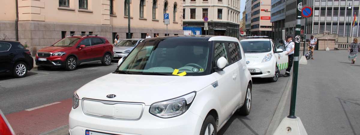 Zmiany na drogach stolicy: więcej autobusów, ulgi dla dzieci, nowy podatek dla właścicieli elbili