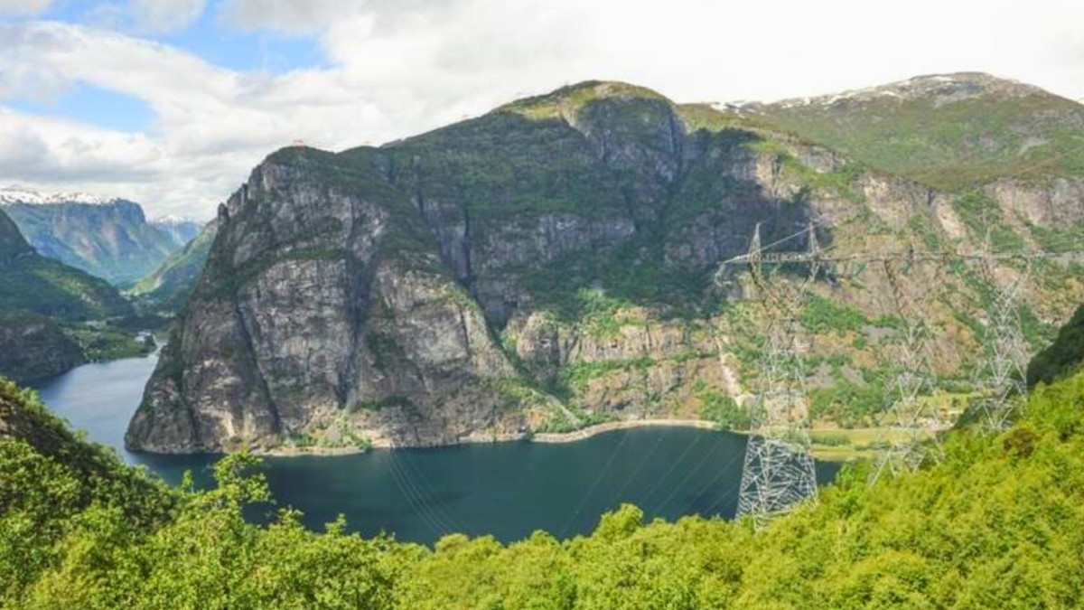 Ceny prądu w Norwegii: spadki na południu, mieszkańcy centrum zapłacą więcej