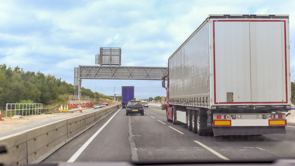 Ponad 23 000 ciężarówek nie przeszło kontroli. Głównym problemem braki techniczne