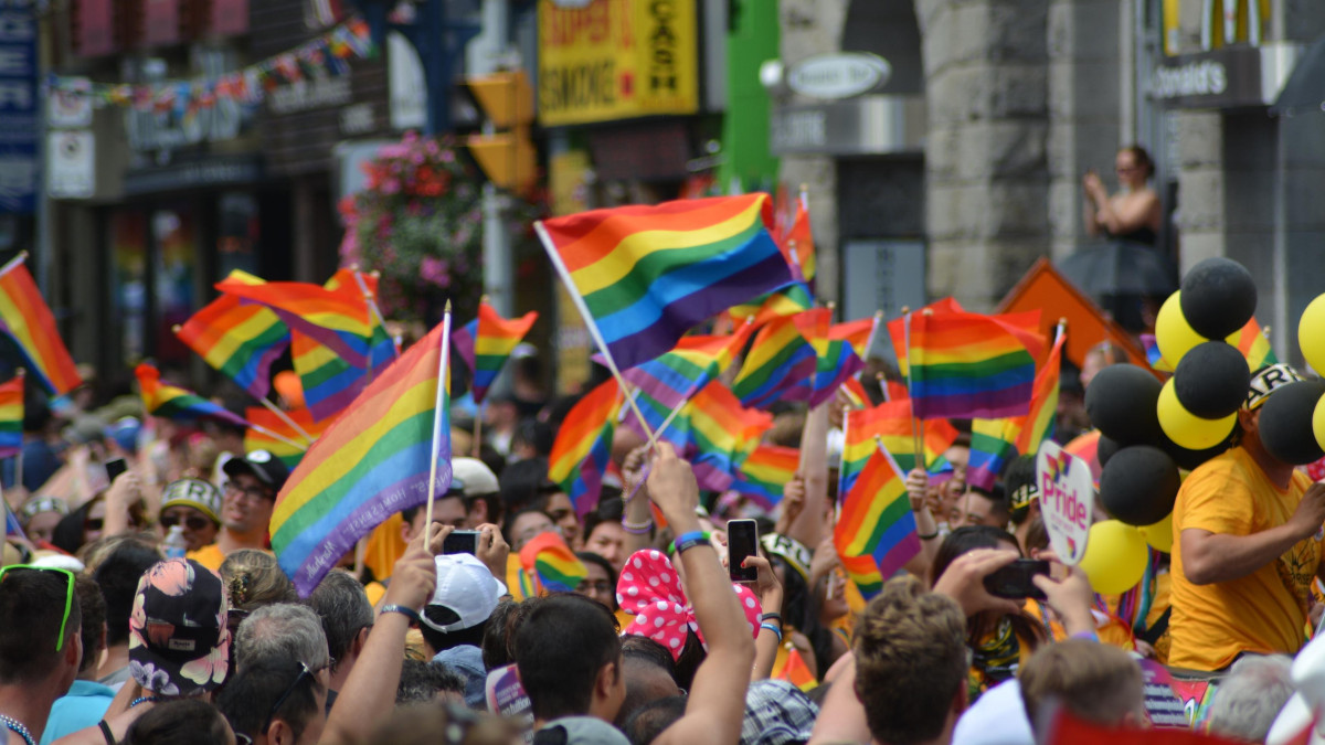 Pride Month 2024: wiele szkół w Norwegii nie wywiesi tęczowych flag
