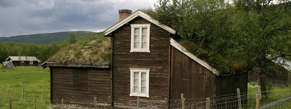 Hytta – symbol statusu czy potrzeba obcowania z naturą?