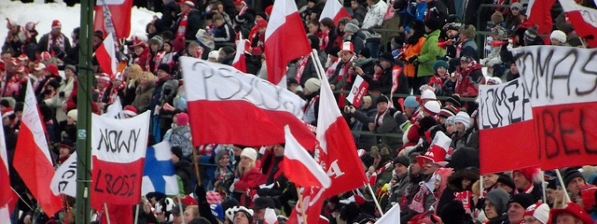 Konkurs drużynowy w Pjongczang: polscy skoczkowie na podium, Norwegowie z olimpijskim złotem