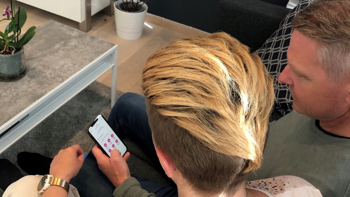 Tania energia elektryczna, inteligentna aplikacja – teraz również w języku polskim