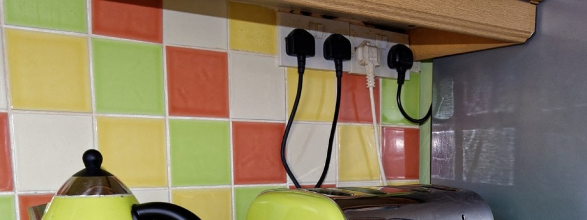 Ceny prądu w końcu spadły: jest najtańszy od trzech kwartałów