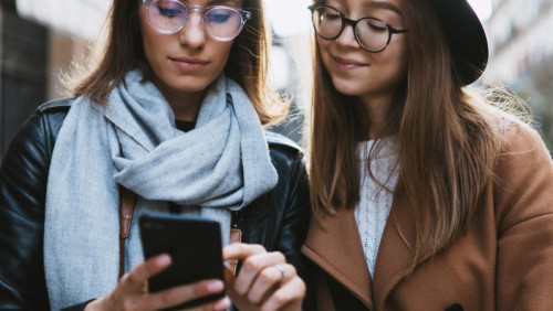 Bilety, promocje i polowanie na zorzę polarną: te aplikacje mobilne przydadzą się w Norwegii