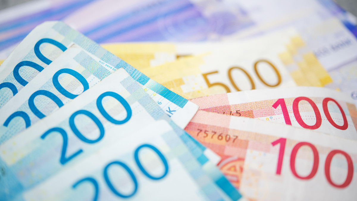 Jeden komunikat może zmienić kurs korony i raty kredytów. Norwegia czeka na decyzję