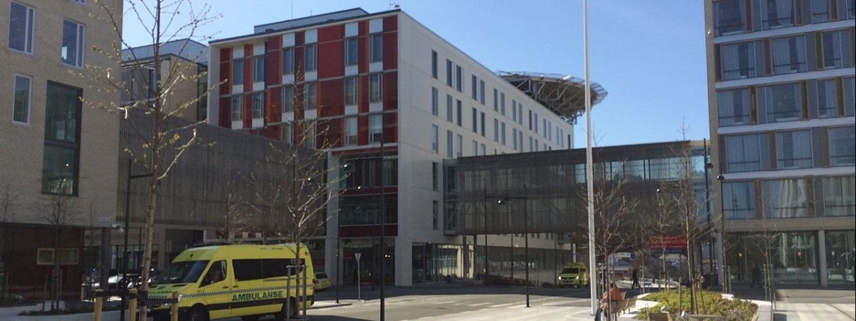 Pili ocet z wodą. 14 osób w szpitalu po imprezie studenckiej w Trondheim