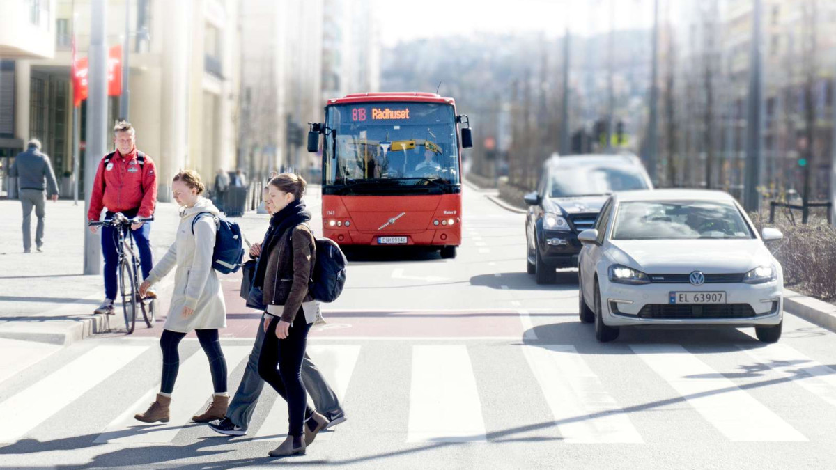 Samochód popularny jak nigdy. Rekordowa liczba osób wsiadła za kierownicę