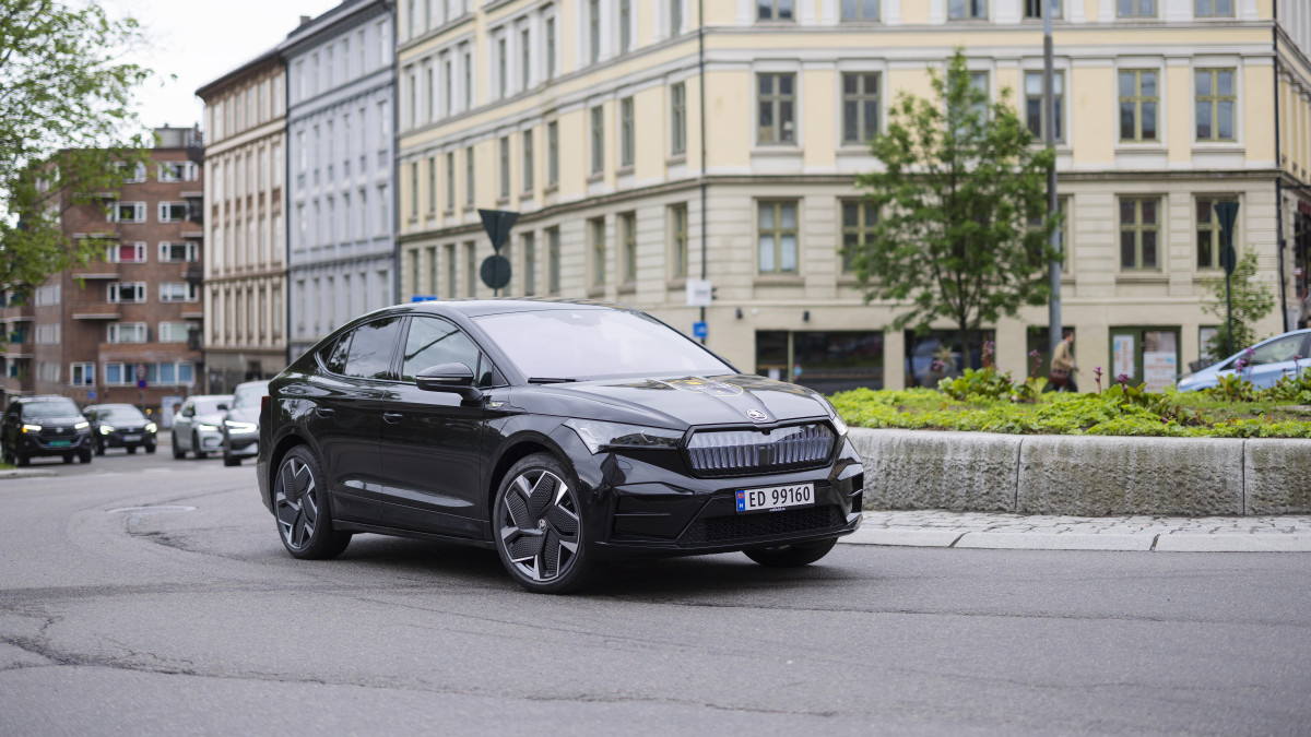 Samochody elektryczne podbijają Norwegię. Jest ich już więcej niż benzyniaków