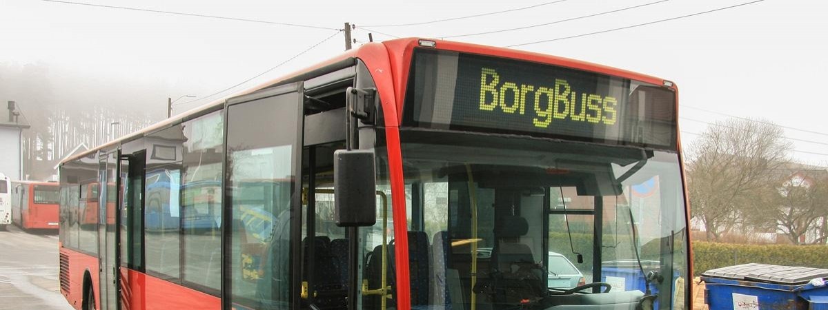  Østfold: więcej autobusów w godzinach szczytu, mniej w niedziele