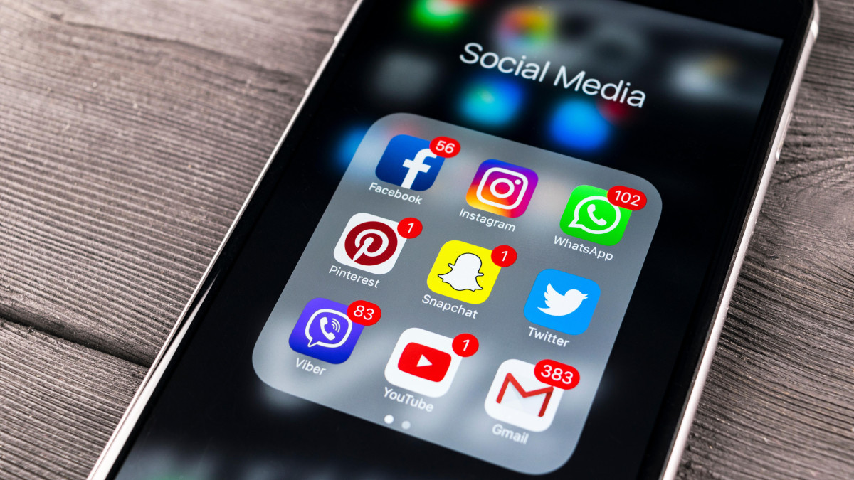 Głośne „nie” dla dzieci w sieci. Norwegia chce wprowadzić surowe przepisy