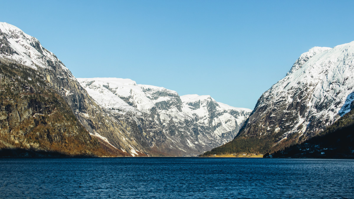 Kolejny problem w Norwegii. Hodowle ryb zagrożone