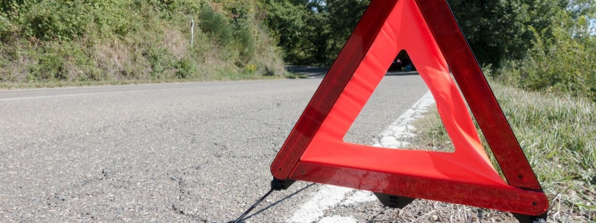 Zbyt szybka jazda czy złe parkowanie. Te wykroczenia mogą słono kosztować [TARYFIKATOR]