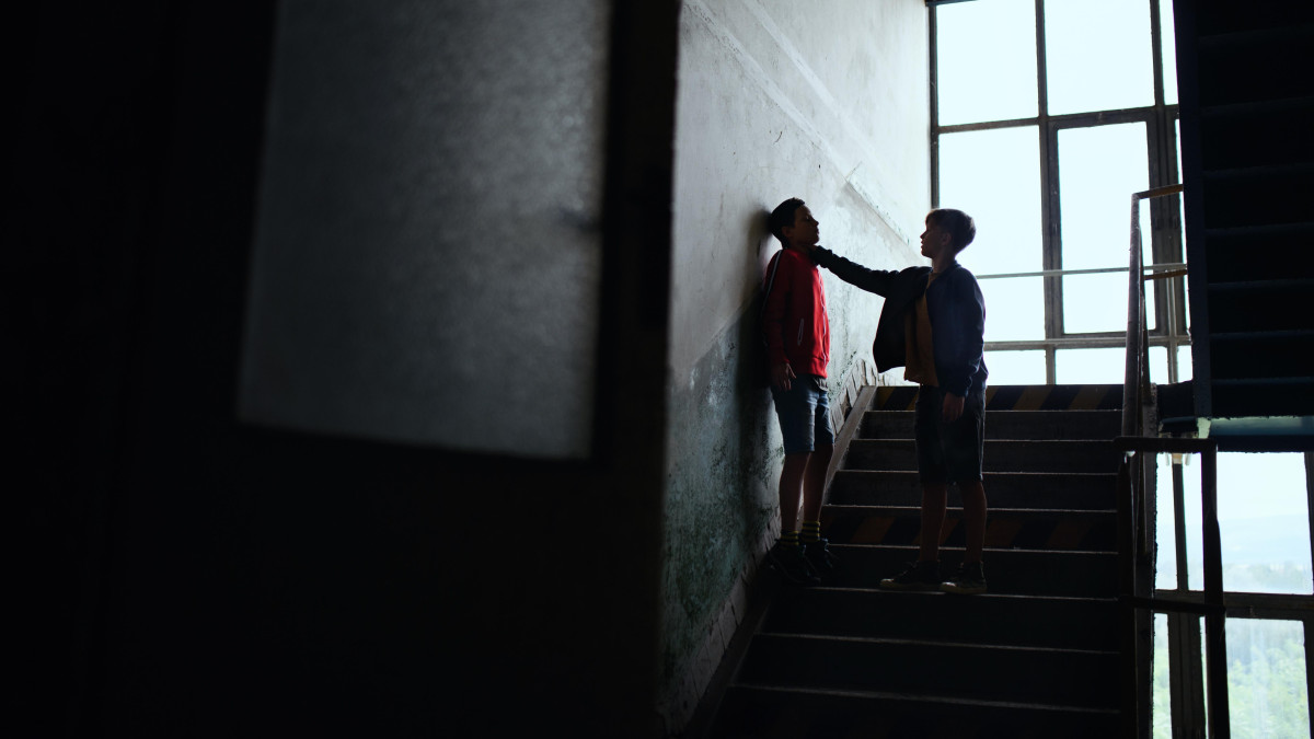 Odebrać zasiłki rodzicom i karać od 13 roku życia. Norwegia chce walczyć z gangami