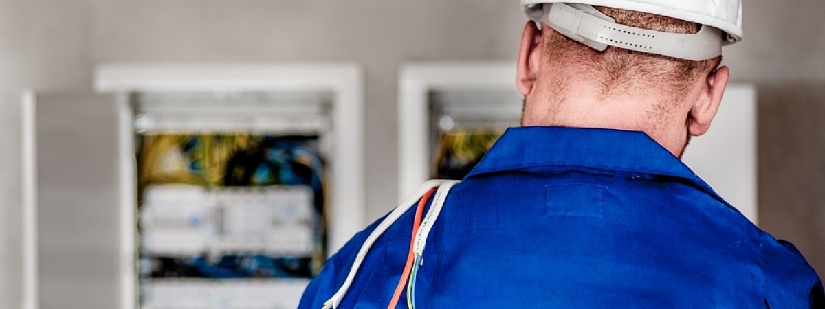 Elektrycy, operatorzy maszyn czy kierowcy: w tych zawodach w Norwegii pracuje się po godzinach