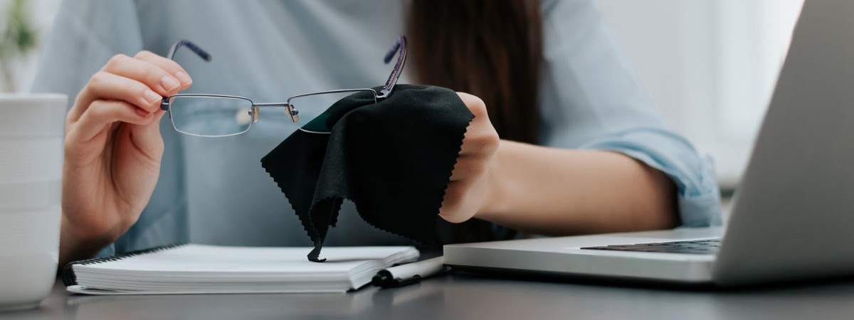 Nosisz okulary w pracy: sprawdź, czy nie powinien sfinansować ich pracodawca 