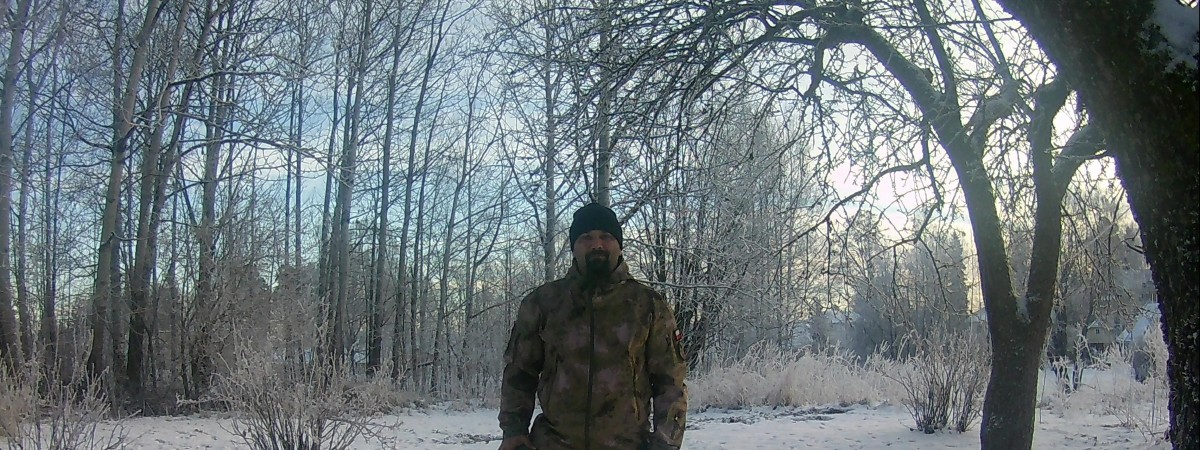Będzie spał na mrozie i jadł mech spod kory. Polak rusza na samotną wyprawę przez Norwegię