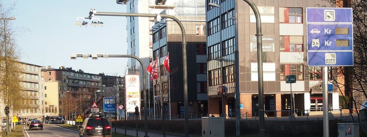 80-latka sądziła, że znalazła sposób na bramki. Policjanci w końcu stracili cierpliwość