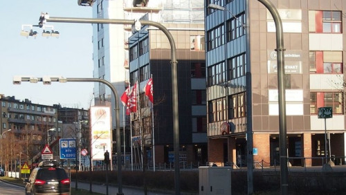 80-latka sądziła, że znalazła sposób na bramki. Policjanci w końcu stracili cierpliwość