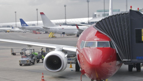 Norweskie linie lotnicze nie zwalniają tempa i biją kolejne rekordy. Również w opóźnieniach...