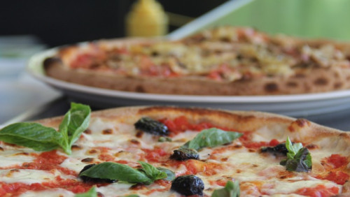 Z restauracji do izolatki: gwiazdy narciarstwa zatruły się pizzą