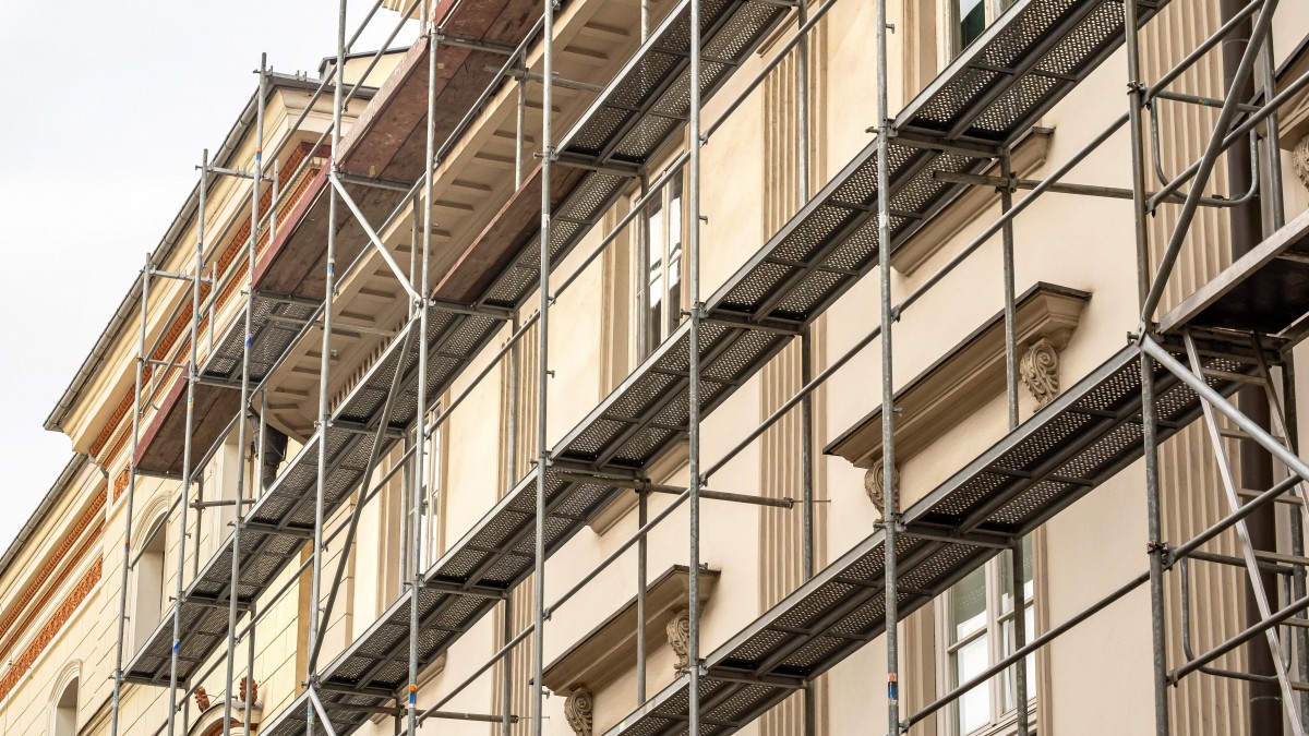 Ponad 23 000 wypadków przy pracy. Najczęstszą przyczyną upadek z wysokości