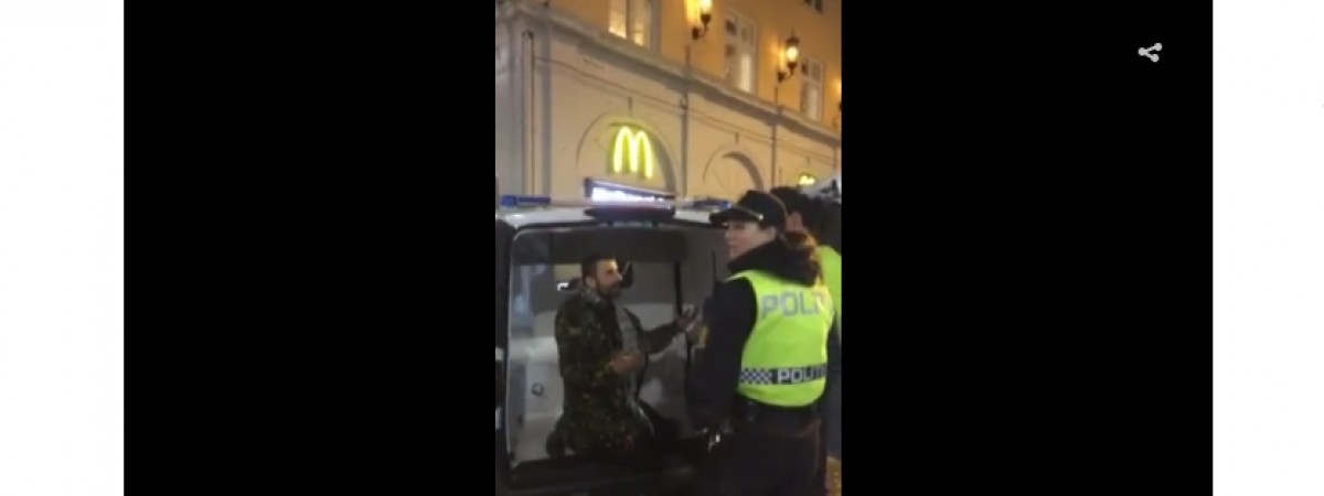 Polak dostał mandat za kostium na Halloween. Przebrał się za… terrorystę.