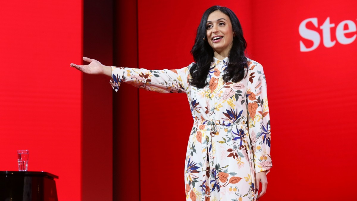 Minister Pracy Hadia Tajik podała się do dymisji. Chodzi o aferę mieszkaniową