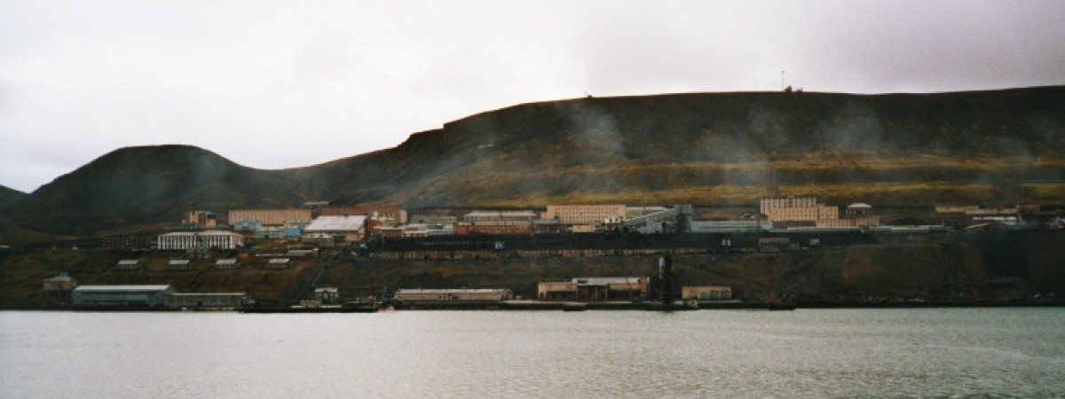 Na Svalbardzie coraz cieplej: lód i wieczna zmarzlina topnieją