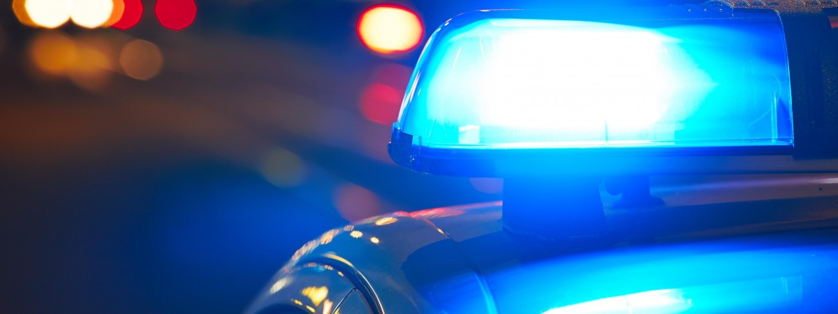 Uzbrojony napastnik zatrzymany przy szkole. Mógł planować atak