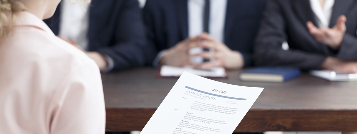 Napisz swoje CV i wypełnij kartę meldunkową: rejestracja osoby bezrobotnej w NAV