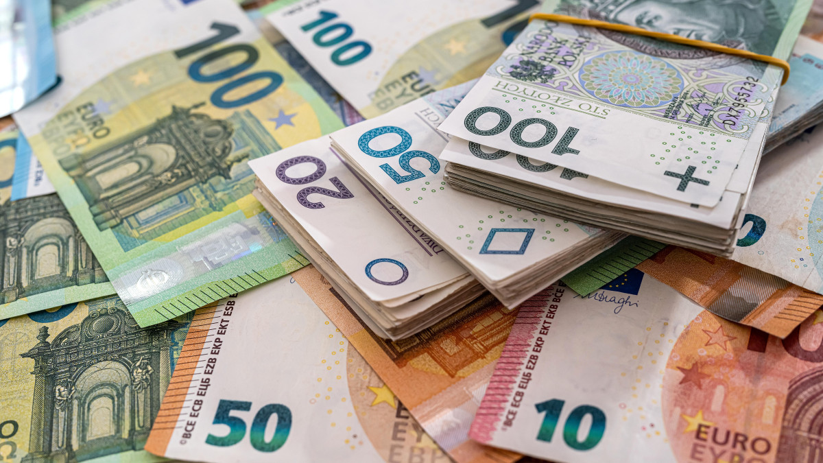 Topnieje przewaga złotówki nad koroną. Waluta najsłabsza od pierwszych dni wakacji