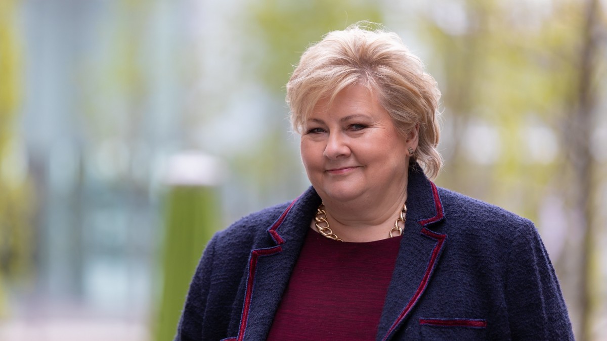 „Erna Solberg nie powinna znów zostać premierem Norwegii”: ankietowani poruszeni aferą giełdową