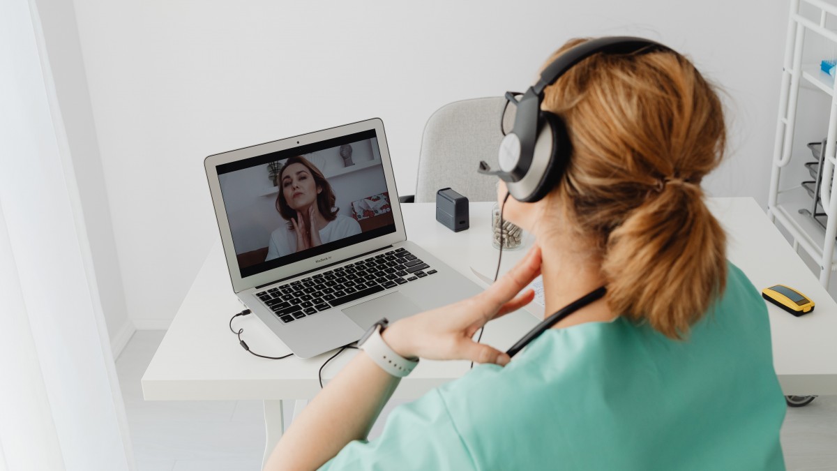 Zwolnienie lekarskie także po e-konsultacji. Trzeba spełnić szereg warunków