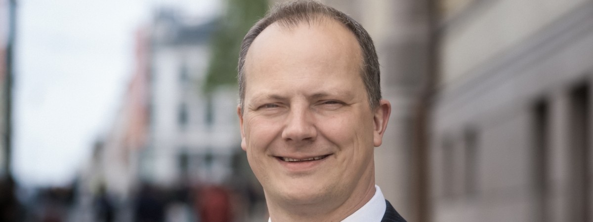 Zmiany w norweskim rządzie. Minister Transportu rezygnuje z posady dla żony