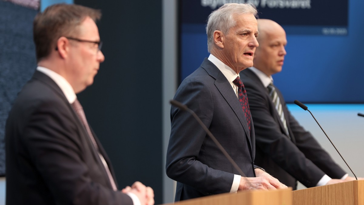 Konserwatyści silniejsi od całego rządu. Poparcie dla Partii Pracy i Centrum drastycznie spada