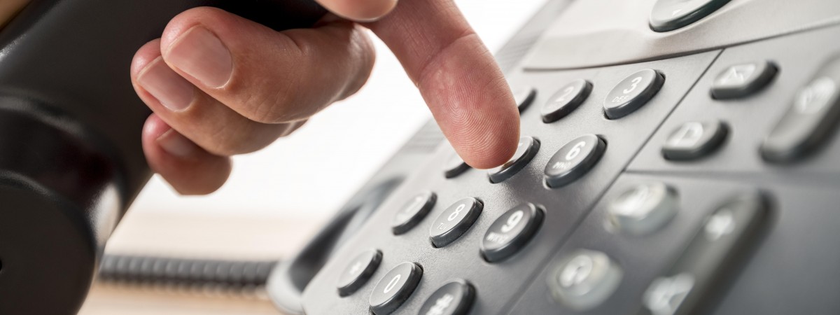 DNB ostrzega przed oszustami: próbują wyłudzić poufne dane