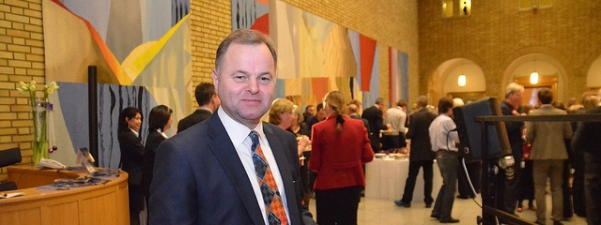 Skandal w Stortingu. Przewodniczący parlamentu podał się do dymisji  