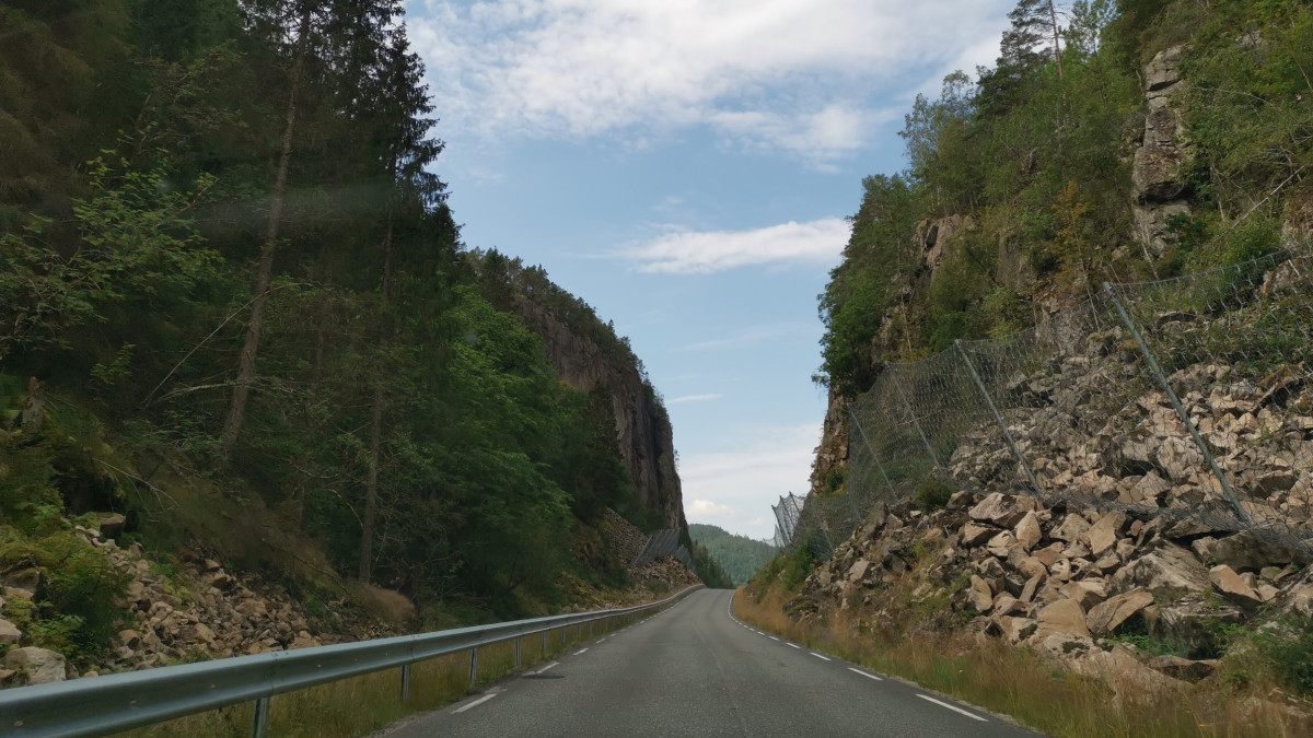 Potrzeba miliardów na naprawę norweskich dróg. Państwo daje zaledwie mały ułamek