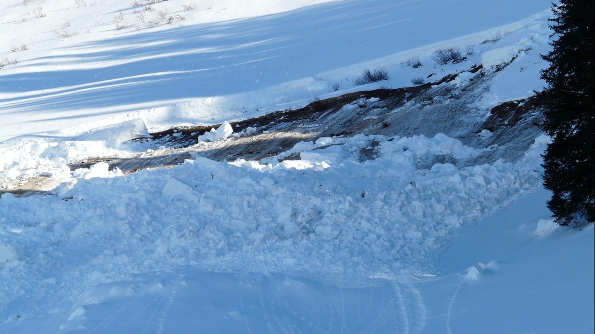 Trudne warunki pogodowe w całej Norwegii: poważne zagrożenie lawinowe w połowie kraju
