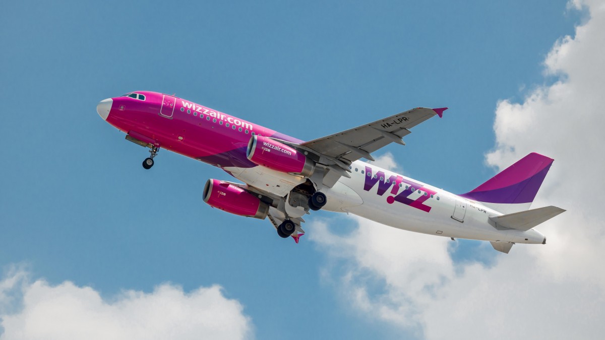 Wizz Air kazał dopłacić do wykupionych biletów. Rada ds. Konsumentów: to niedorzeczne