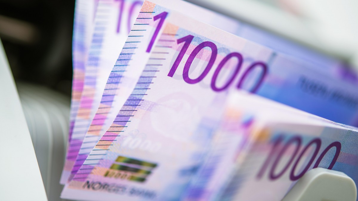 Droższa niż przed miesiącem, tańsza niż przed rokiem. Co dalej z koroną norweską?