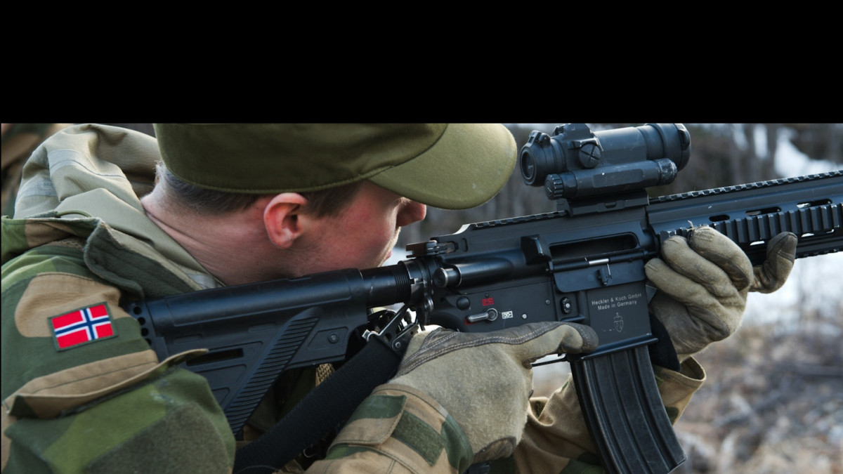 Pełne porozumienie w sprawie nowego planu obronnego: historyczny dzień dla bezpieczeństwa Norwegii