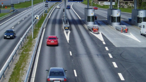 Od jutra zmiany na drogach: ruszają nowe bramki i opłaty dla elbili, znikają sygnalizatory