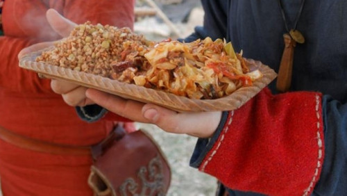 Tłuste mięso i hektolitry miodu pitnego? Nic z tych rzeczy. Dieta wikingów jedną z najzdrowszych na świecie