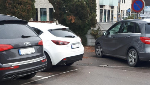 Sprzedają używane auta bez pozwoleń: nawet 1 na 3 pośredników działa nielegalnie