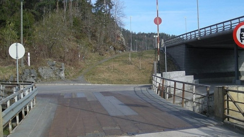 Czterech Polaków wpadło na granicy. To temat dnia w norweskim dzienniku